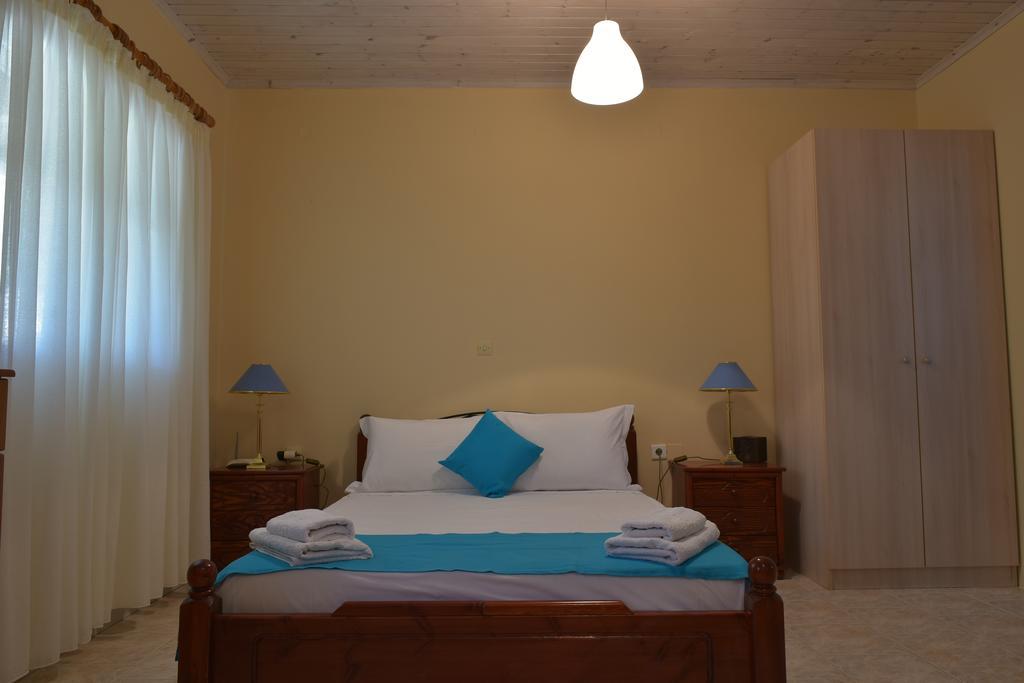 Paxos Santa Marina Villas Гайос Экстерьер фото